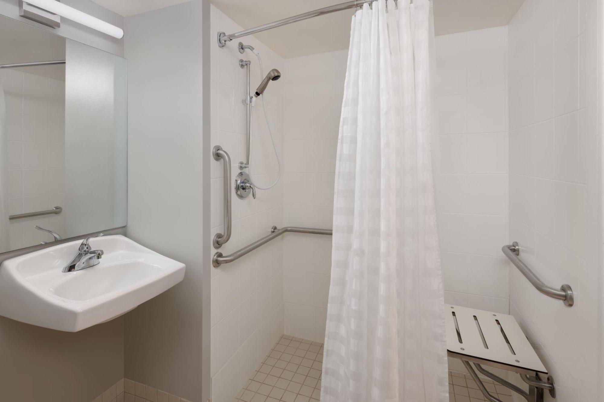 Towneplace Suites By Marriott Findlay Bagian luar foto